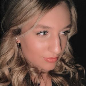 Meet your Posher, Baylee